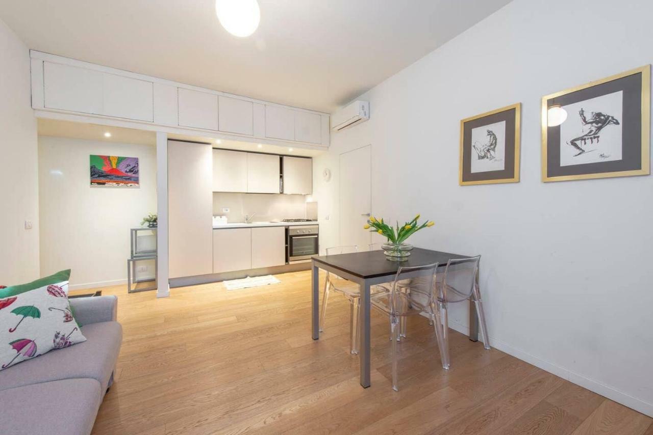 Joivy 1Br Apt In Isola With Stunning View To Bosco Verticale Milano Exterior foto